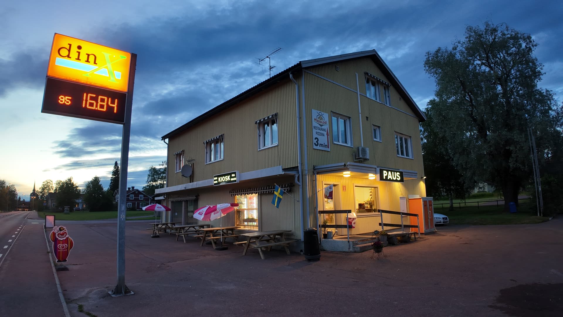 Paus – kiosk & fik – foto 1